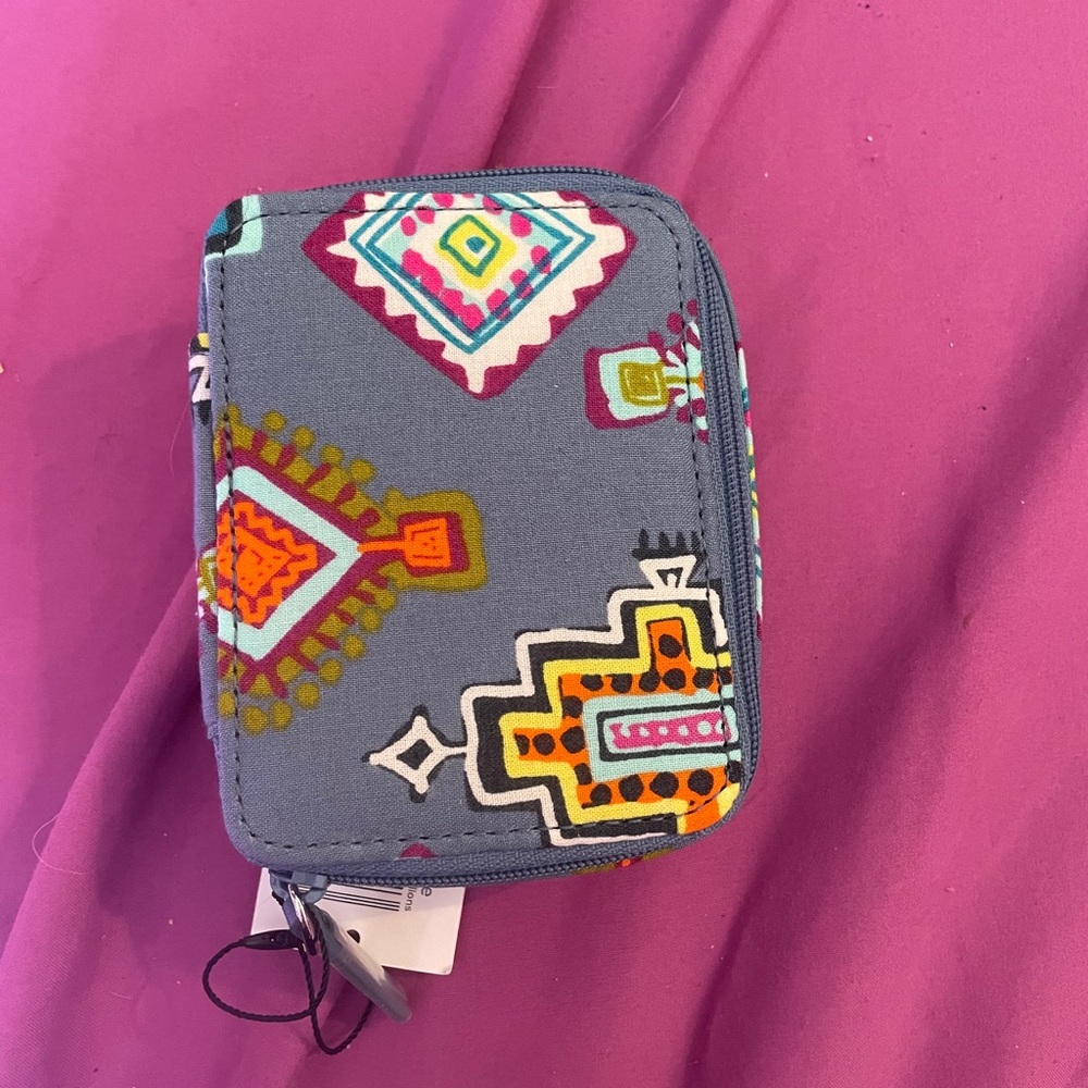 Vera Bradly Pill box. NWT